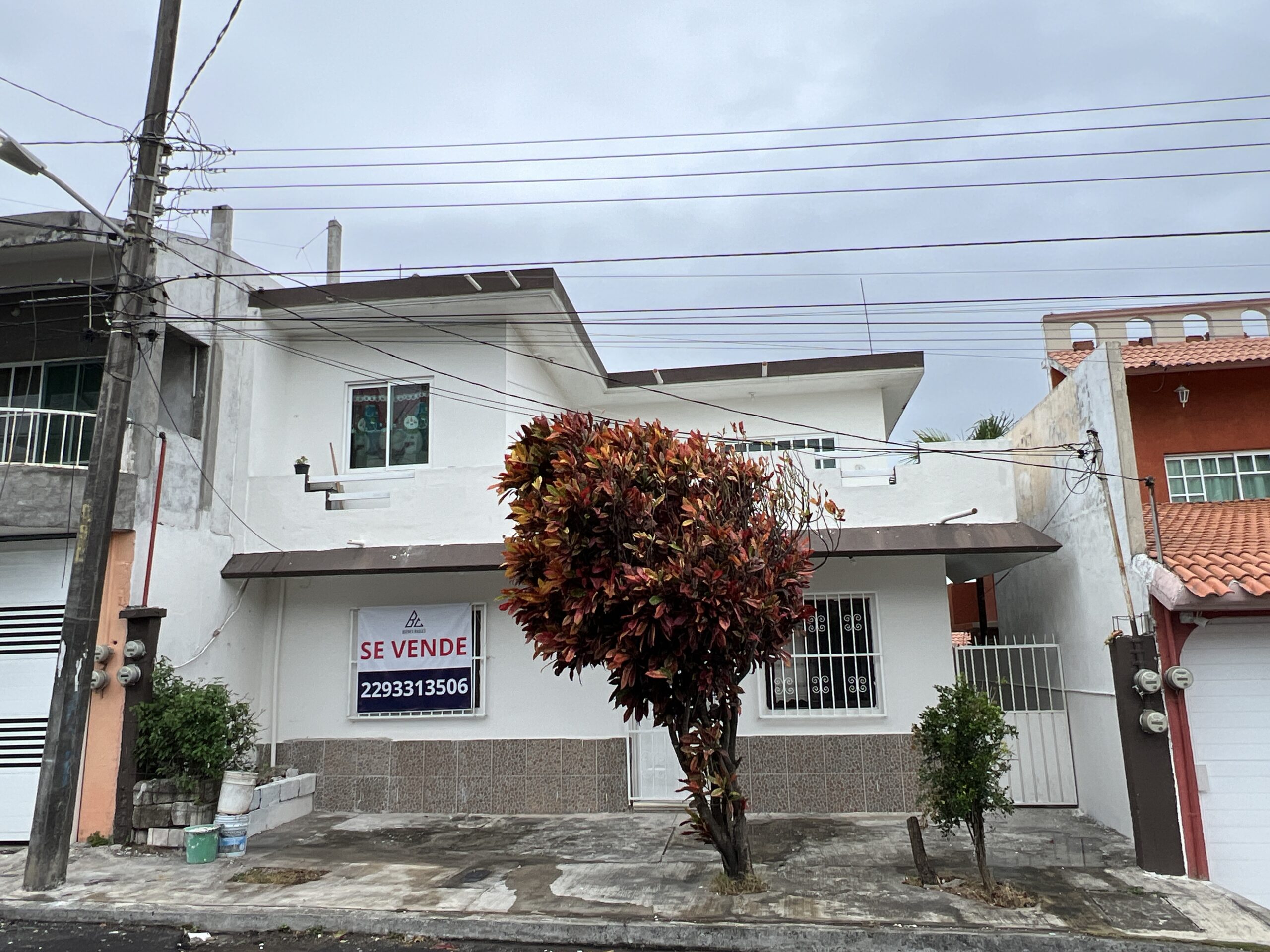 Casa con 3 departamentos en Boca del Río Veracruz